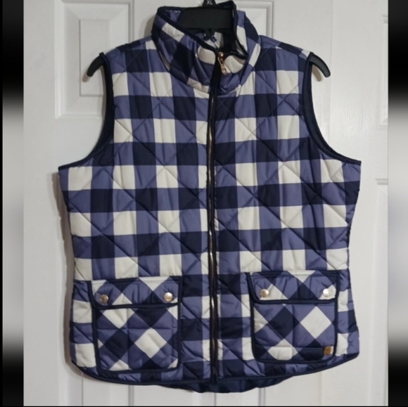 U.S. Polo Assn. Women Buffalo Plaid Vest - Picture 1 of 9